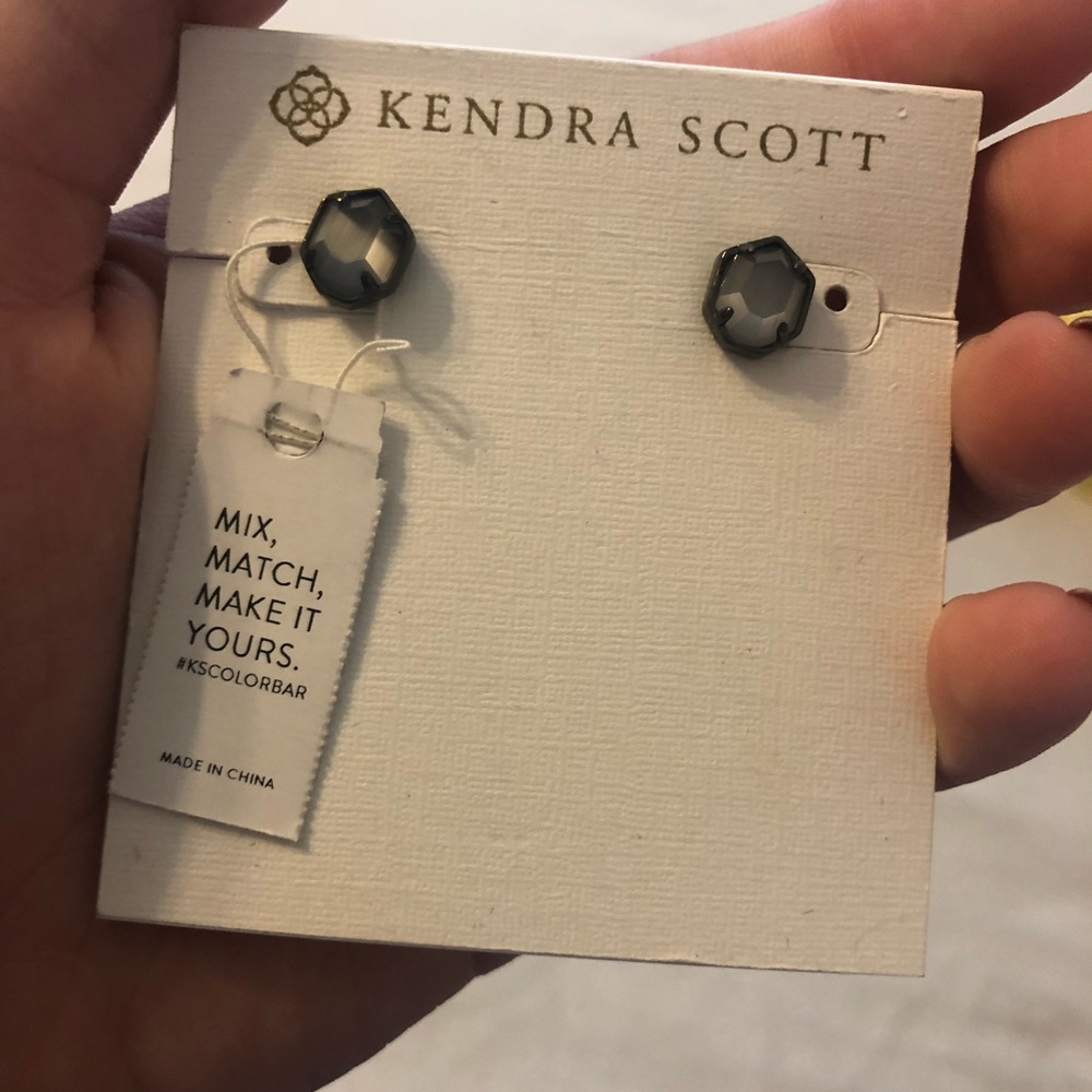 Kendra Scott Logan Studs